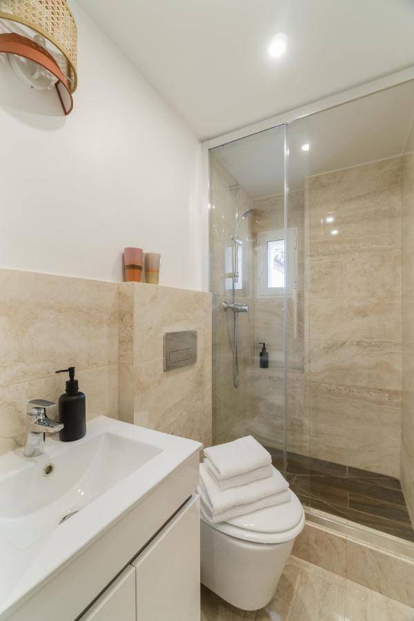 Casa Boma - Lighting & Modern With Balcony - Arroios Ii Apartment *